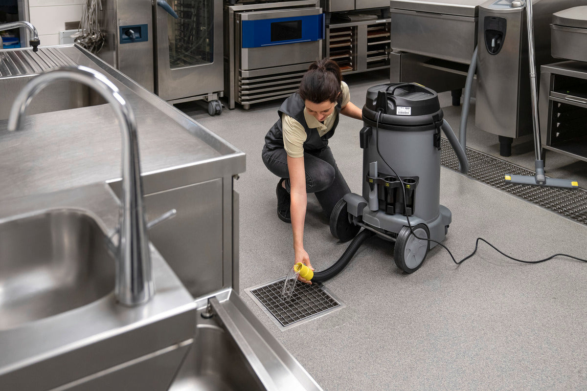 WET AND DRY VACUUM CLEANER KARCHER NT 48/1